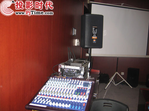 2009豸ҵչ̳ʹJBL PRX512M