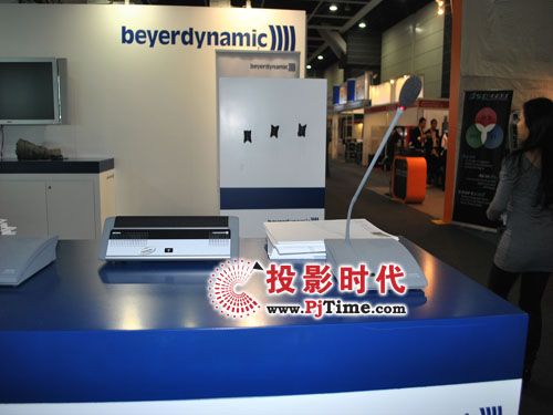 ǶʢװϯInfoComm Asia 2010