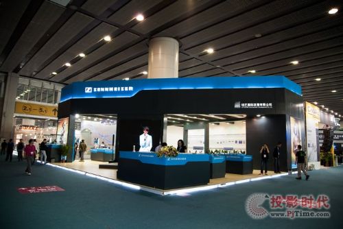 SENNHEISERμ2013ݹרҵƹչ